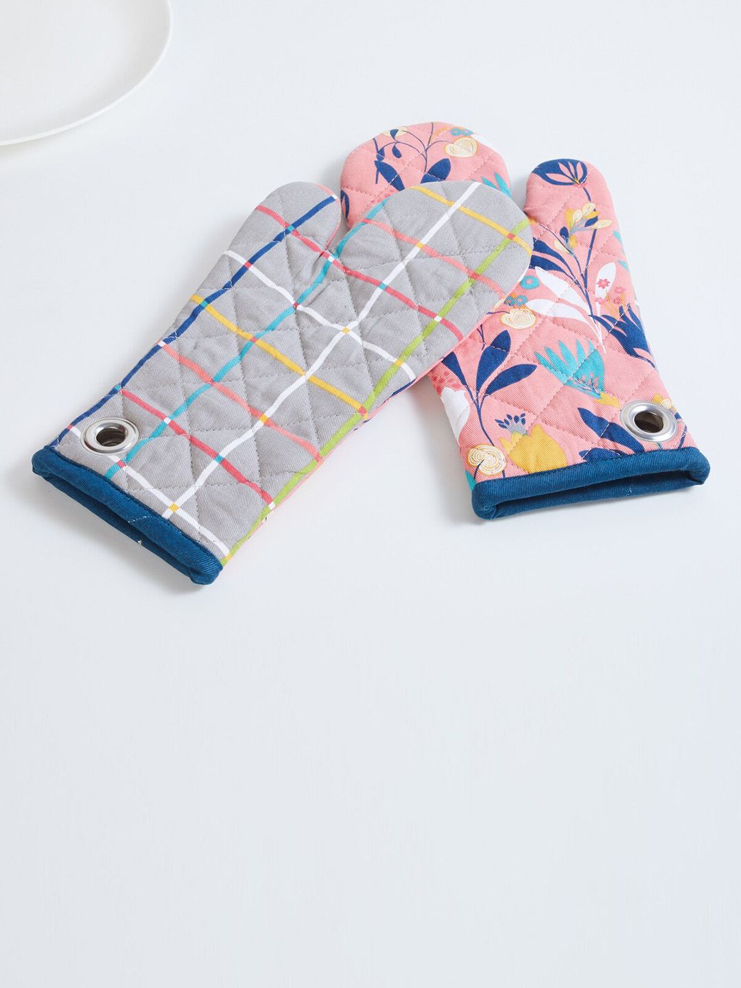Home Centre Set of 2 Multicoloured Printed Cotton Oven Mittens Price in India