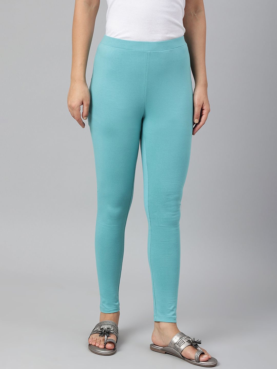 W Women Blue Solid Ankle-Length Leggings Price in India