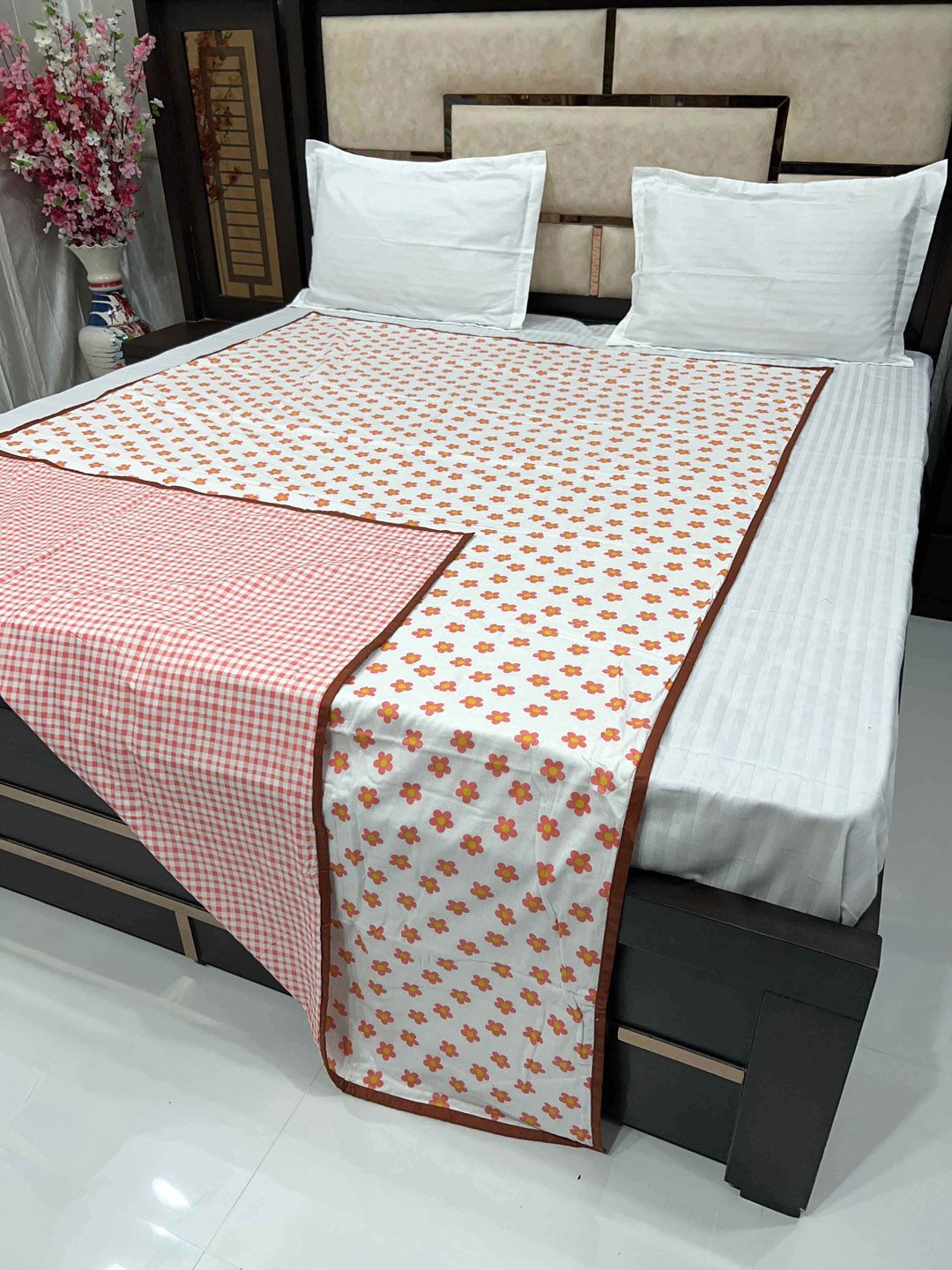 Pure Decor Unisex TC 233 Red Blankets Quilts and Dohars Price in India