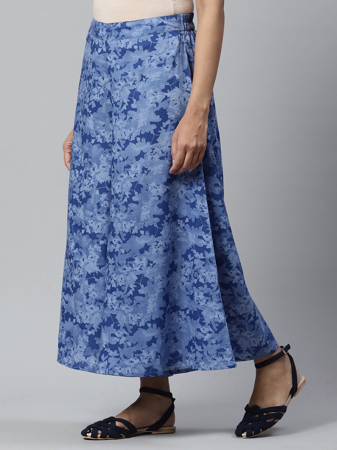 AURELIA Women Blue Printed Flared Ethnic Palazzos Price in India