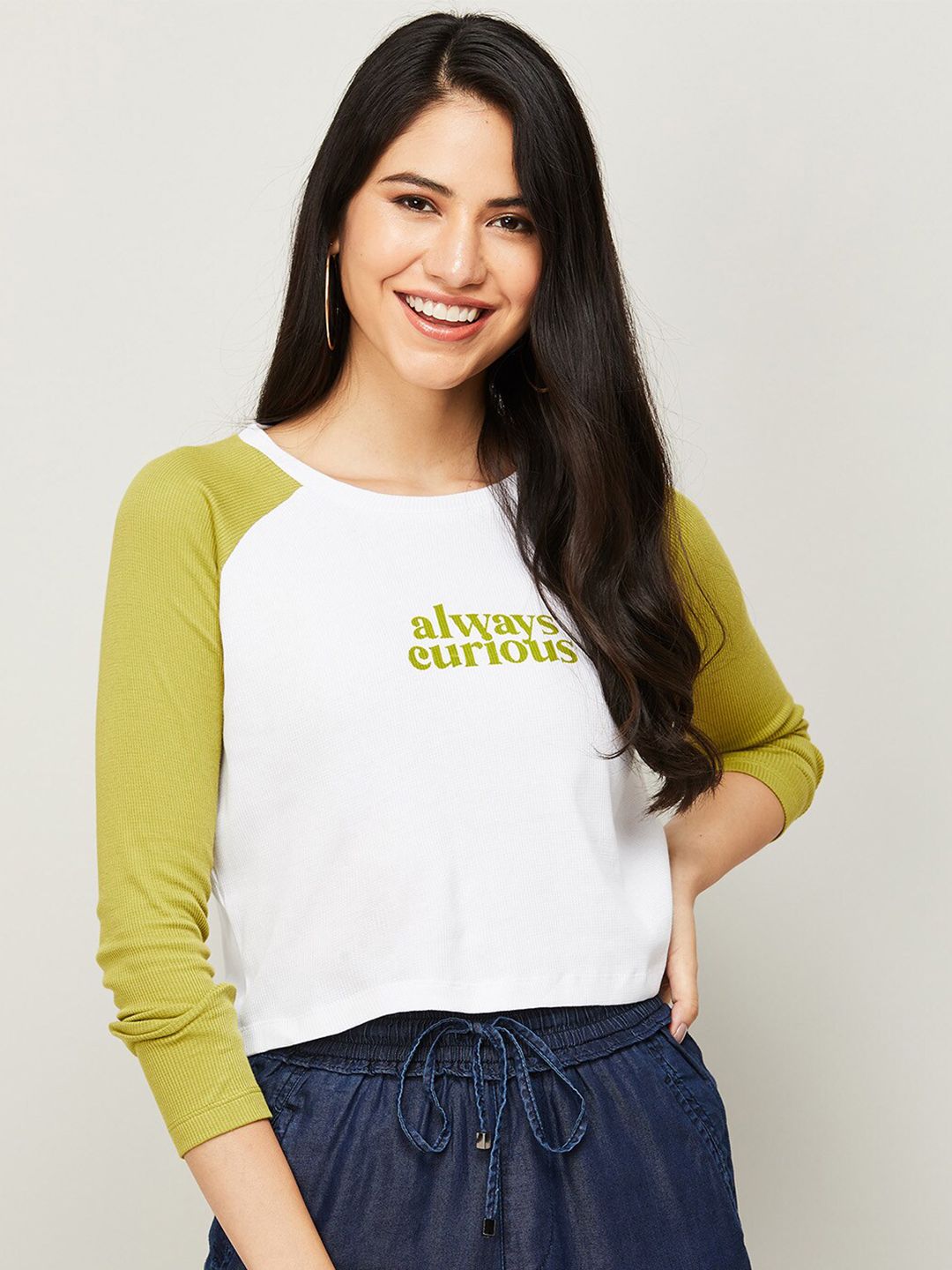 Ginger by Lifestyle White & Green Colourblocked Crop Top