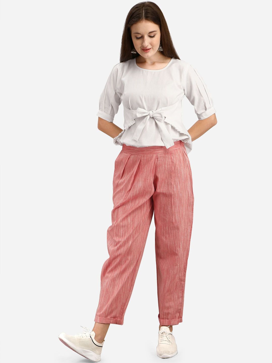 MESMORA FASHION Women White & Peach Coloured Solid Pure Cotton Co-Ords