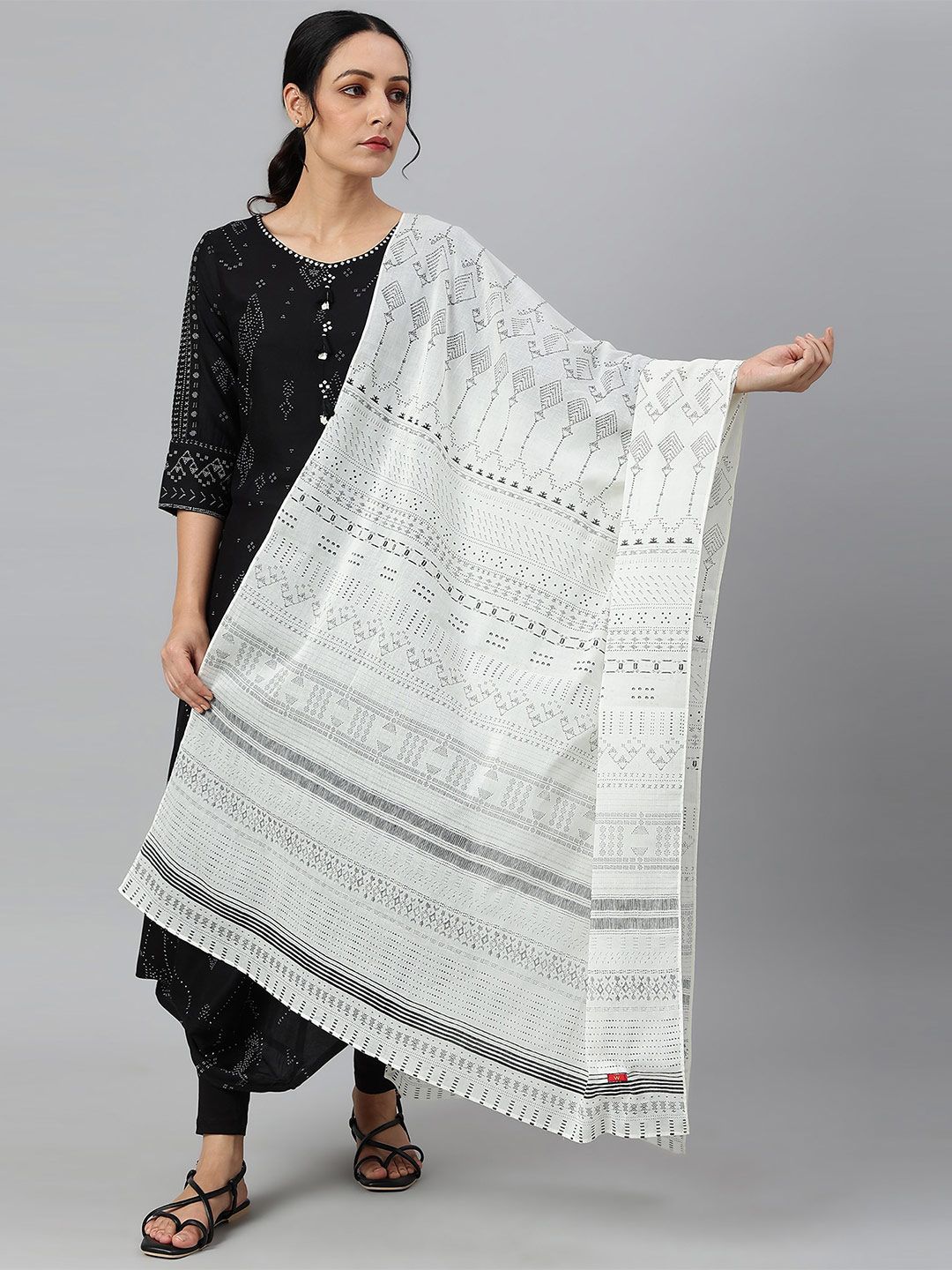 W White & Black Embroidered Dupatta
