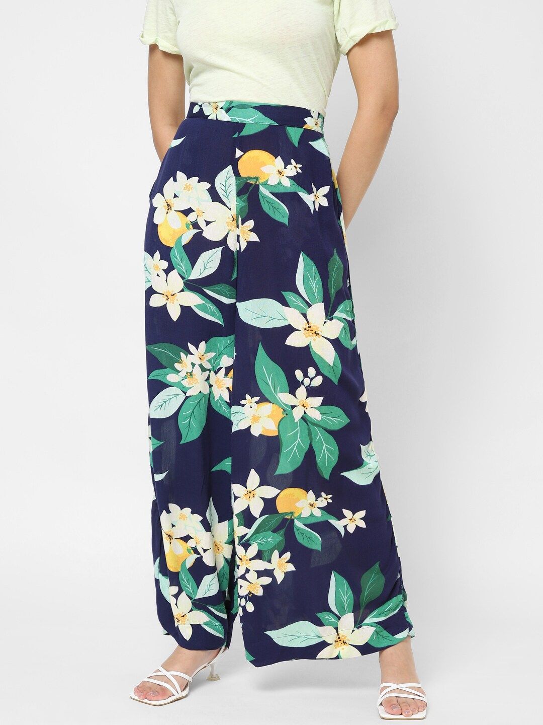 VASTRADO Women Navy Blue & Green Floral Printed Palazzos