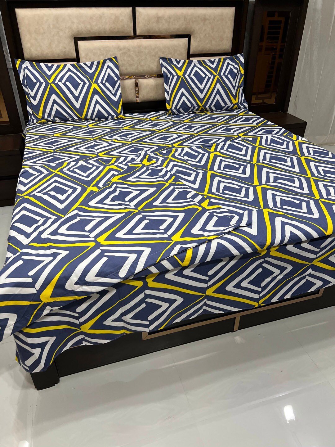 Pure Decor Blue Geometric Printed 250 TC Double King Bedding Set Price in India