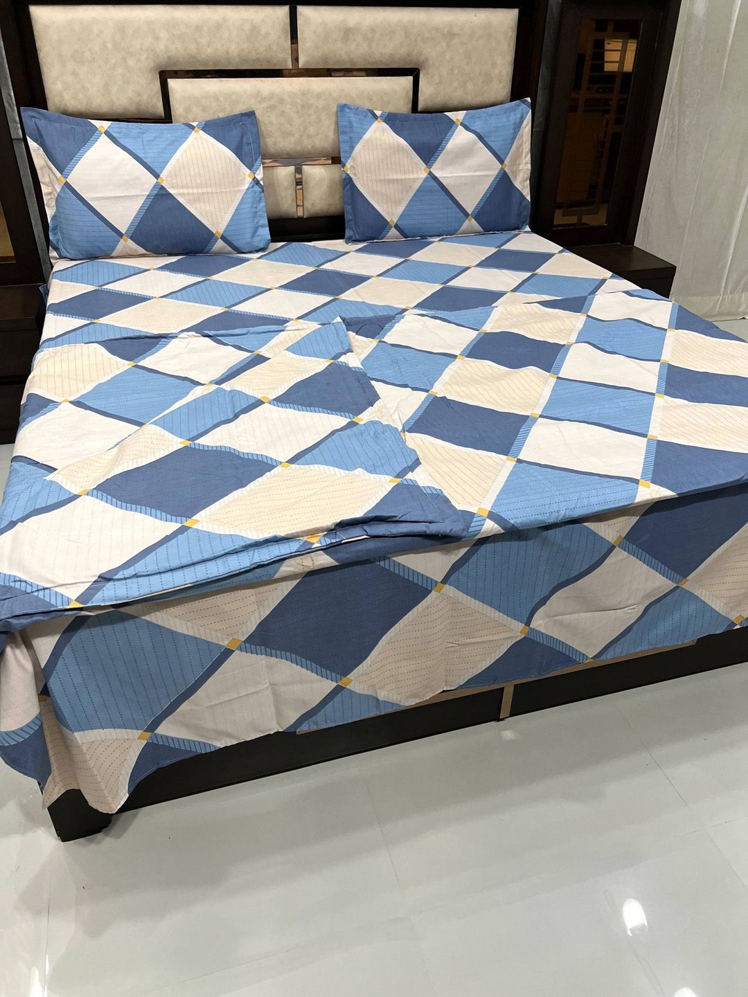 Pure Decor Blue Printed 250 TC  King Size Bedding Set With Comforter & 2 Pillow Covers Price in India