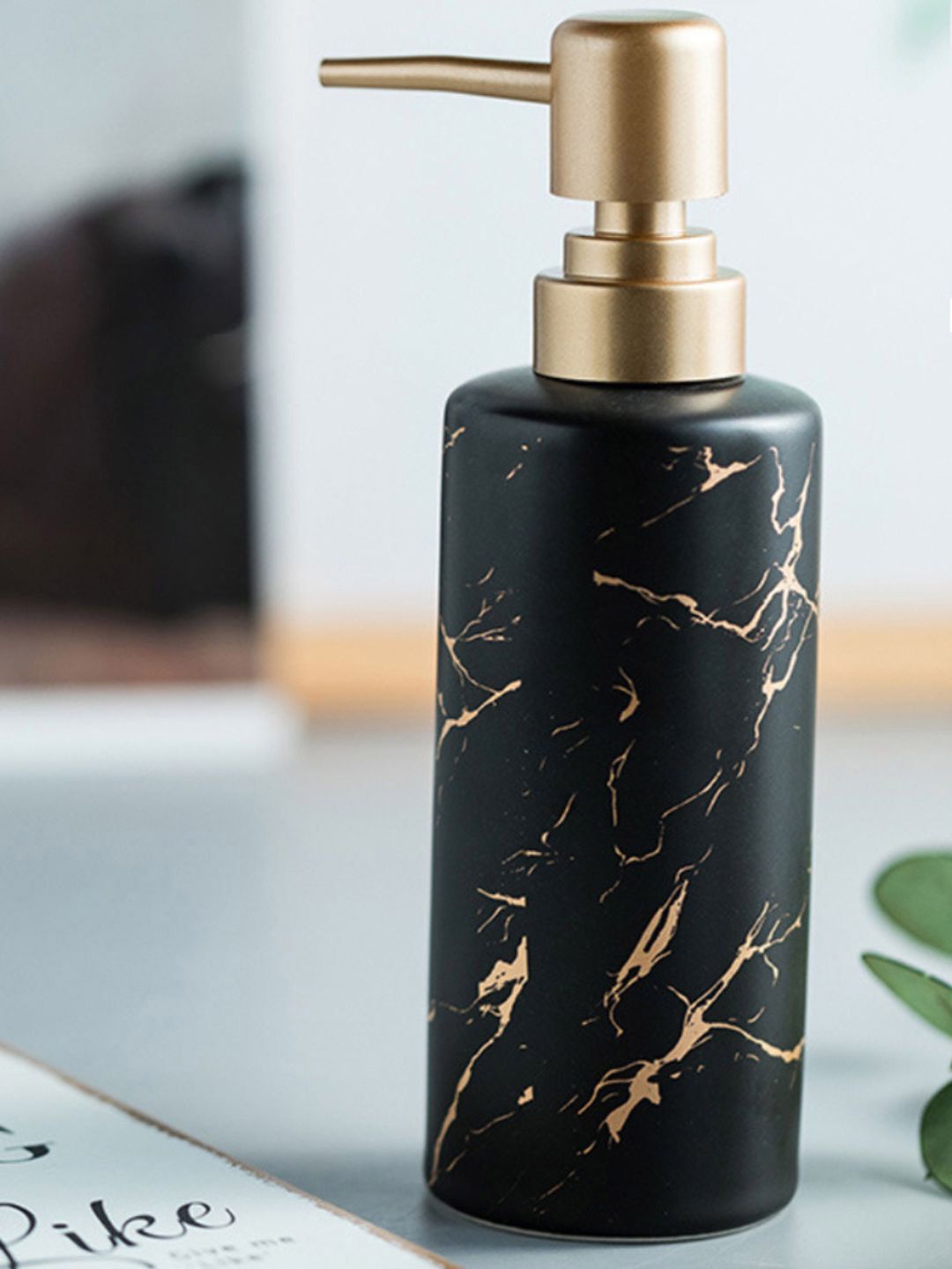 Nestasia Black & Gold Abstract Ceramic Shampoo Dispenser