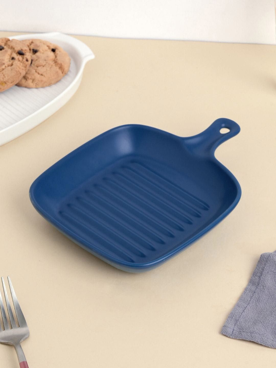 Nestasia Blue Solid Baking Tray Price in India