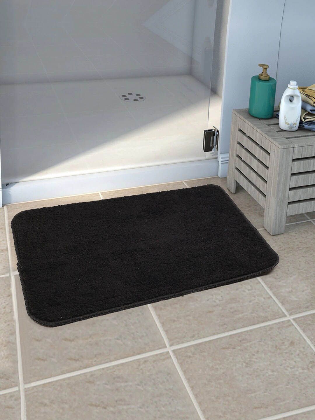 Saral Home Black Solid 210 GSM Anti-Skid Bath Rugs Price in India