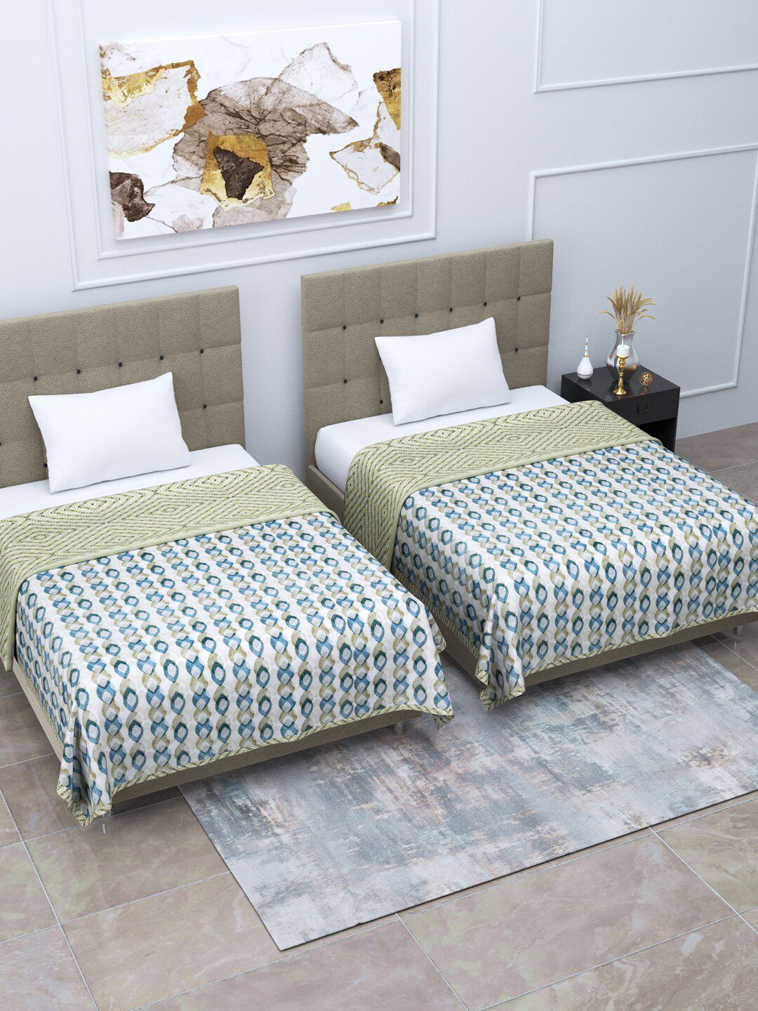 Home Fresh White Printed Blankets Quilts and Dohars Price in India