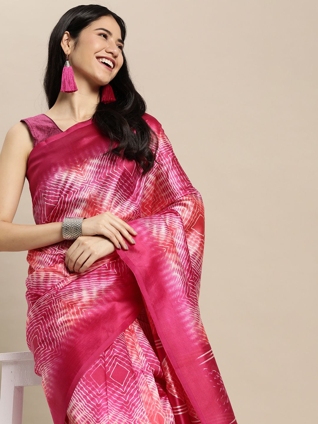 SANGAM PRINTS Pink & White Printed Art Silk Saree Price in India
