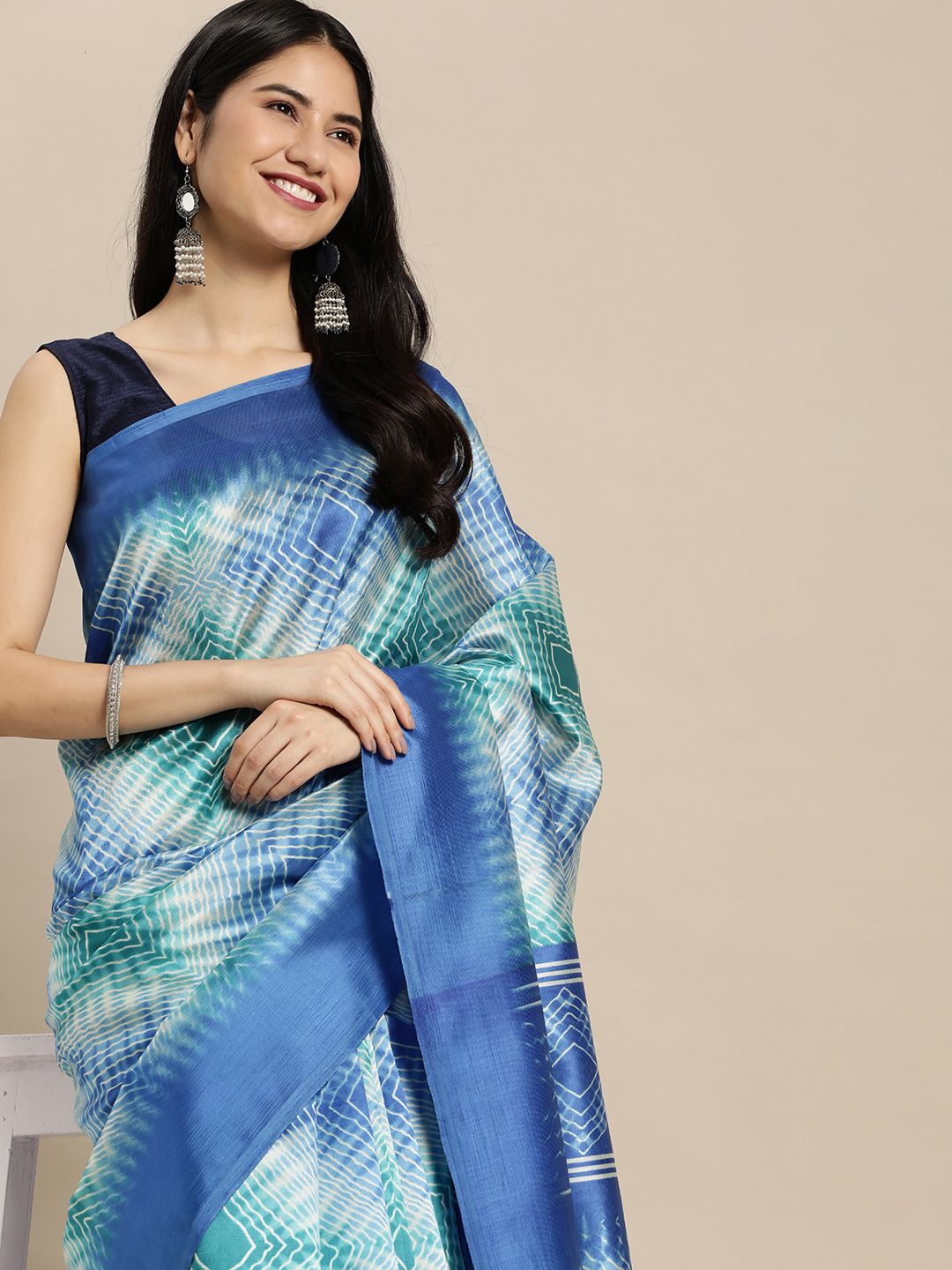 SANGAM PRINTS Blue & White Bandhani Print Art Silk Saree Price in India