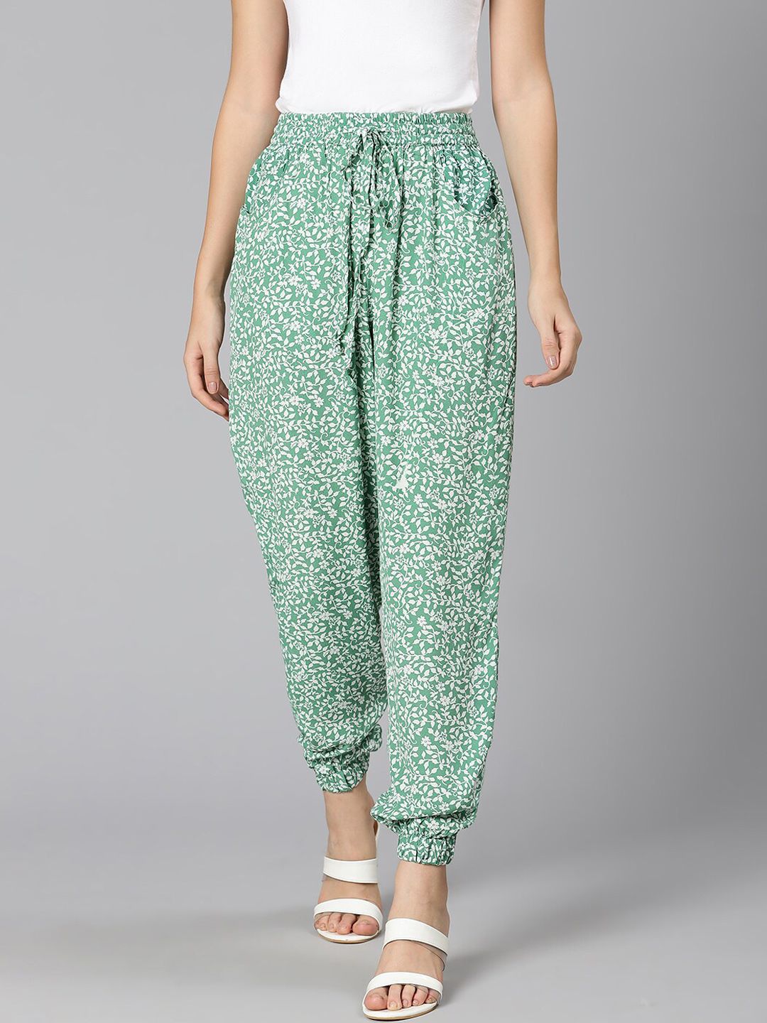 Oxolloxo Women Green Floral Printed Joggers Trousers Price in India