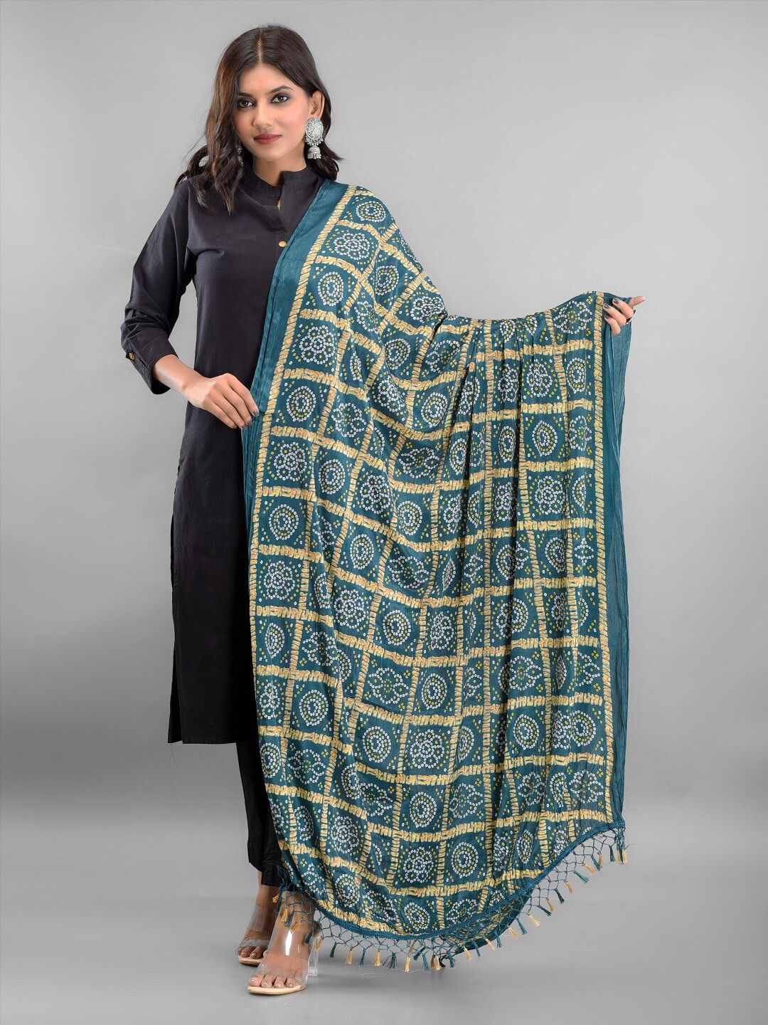 Apratim Green & Champagne Printed Bandhani Dupatta Price in India