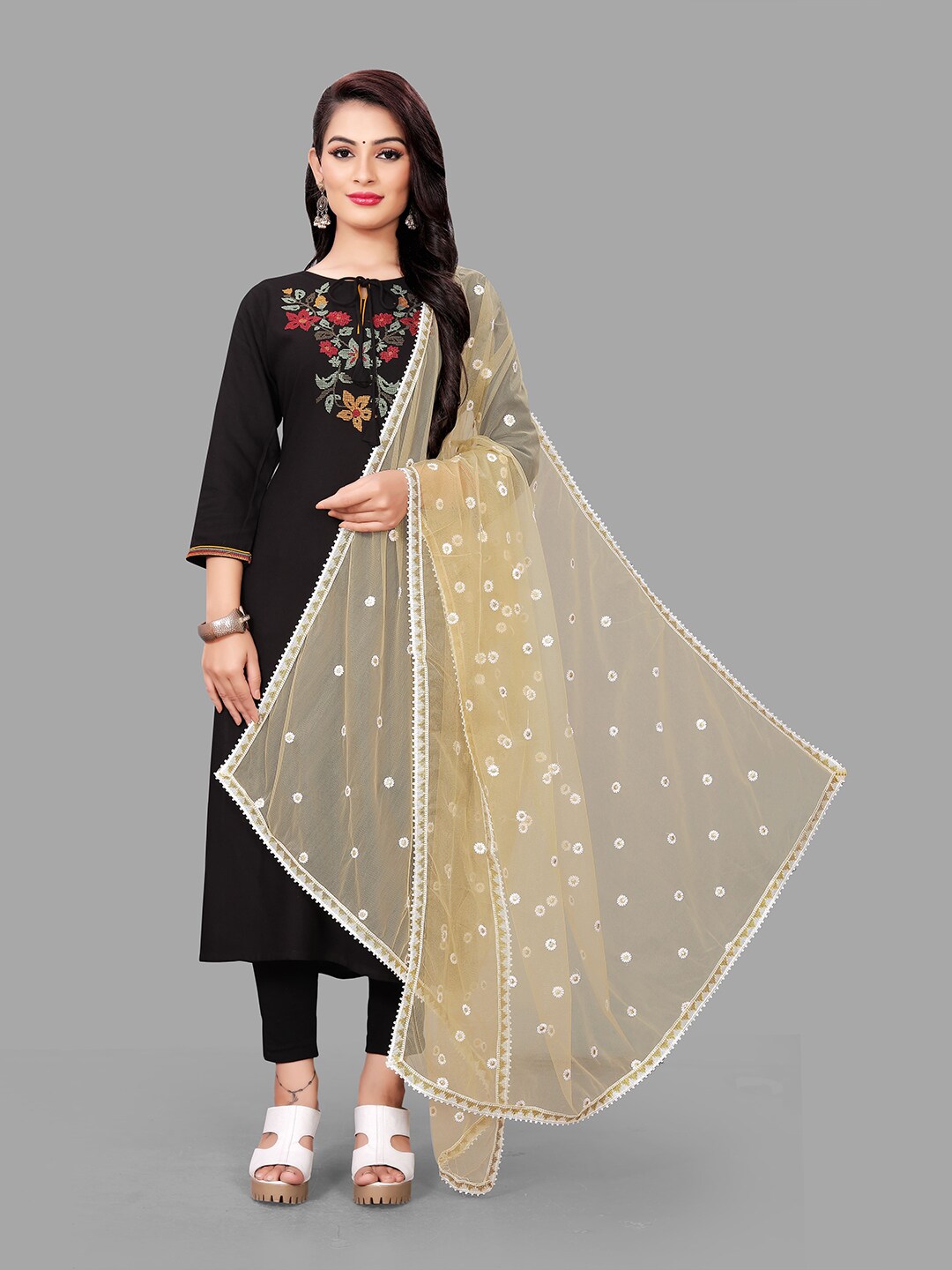 DEETYA ARTS Cream-Coloured & White Embroidered Dupatta with Thread Work Price in India