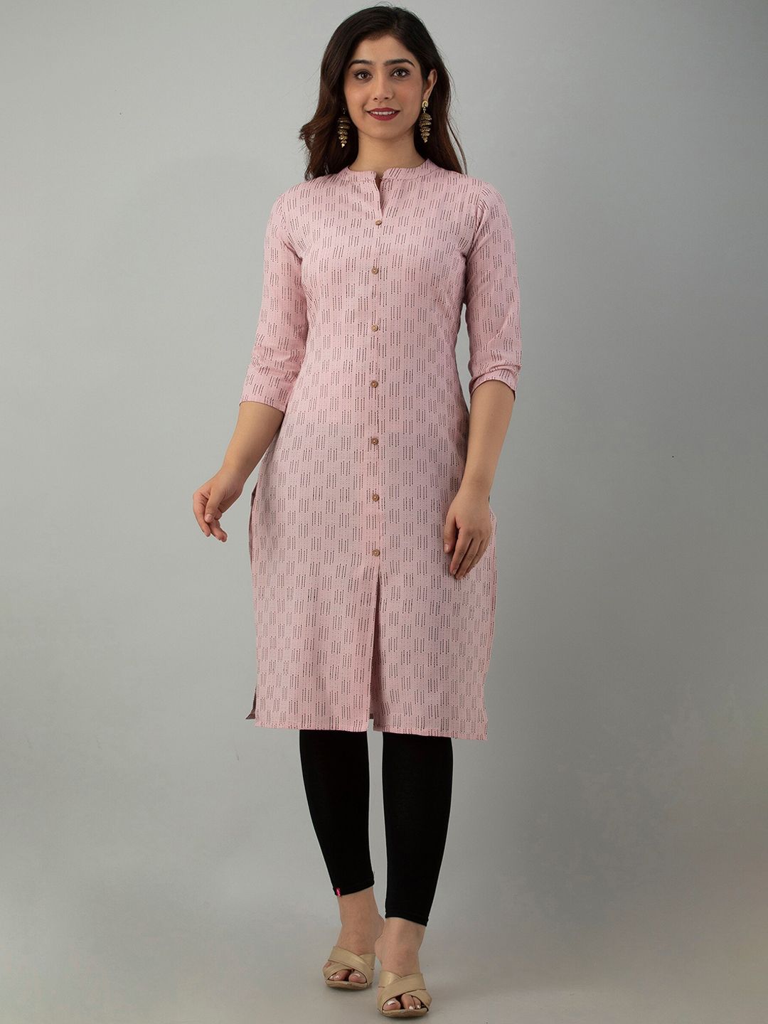 Charu Women Pink Geometric Flared Sleeves Thread Work Kurta