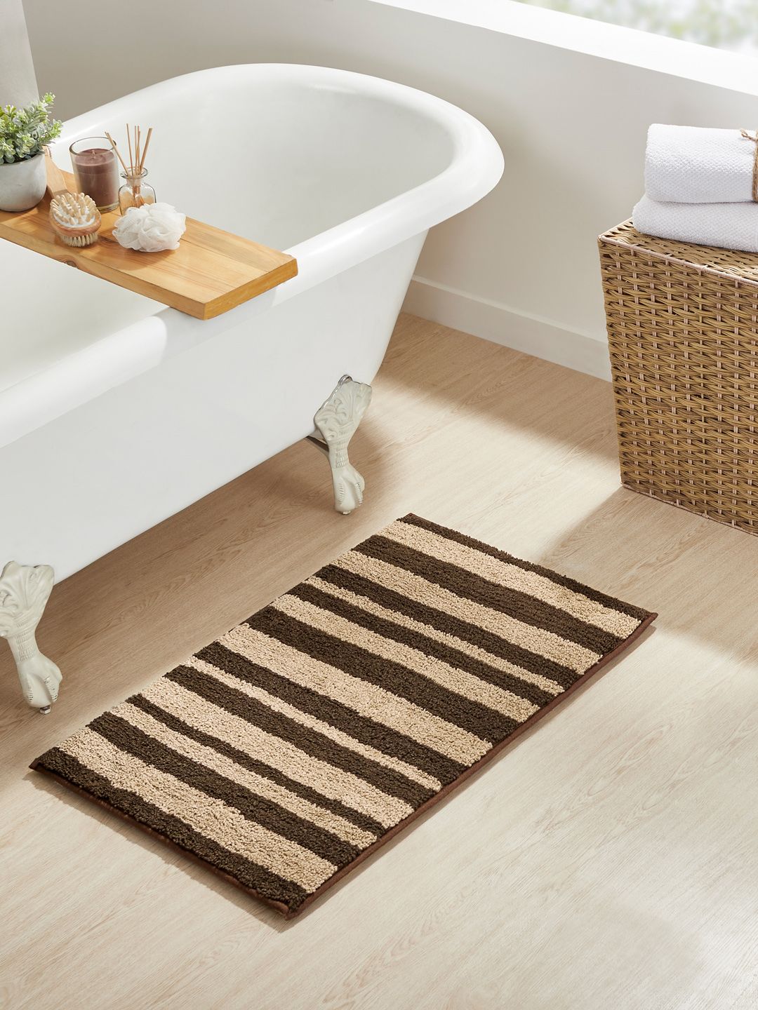 Pano Brown Chevron Stripe Reversible 1634 GSM Bath Rugs Price in India