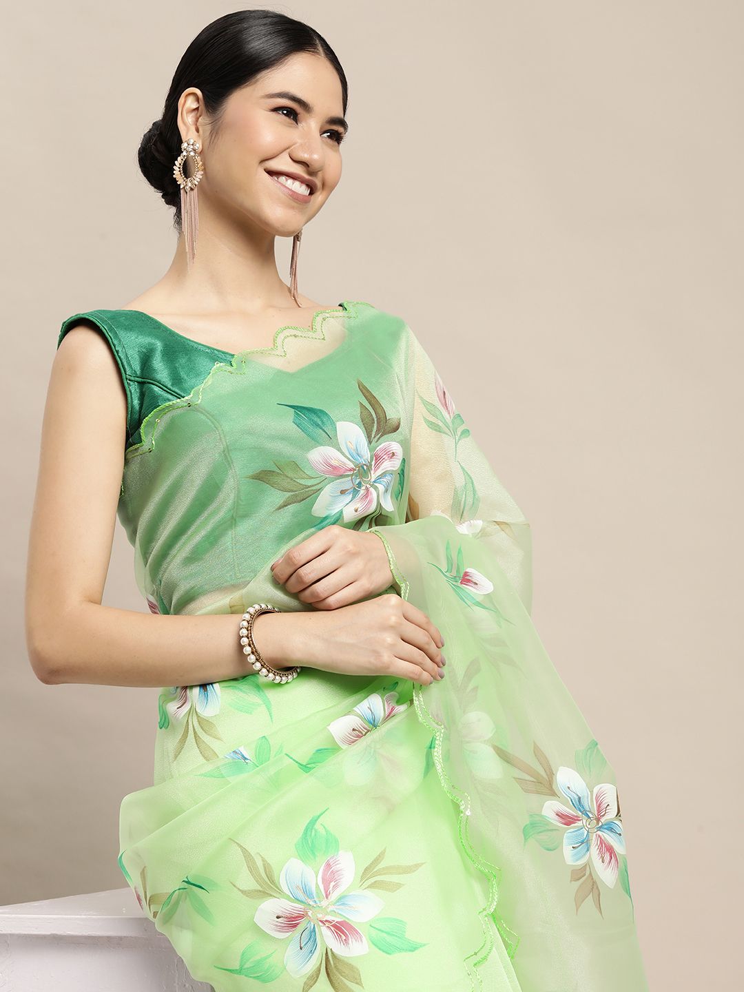 VASTRANAND Green & White Floral Printed Organza Saree Price in India