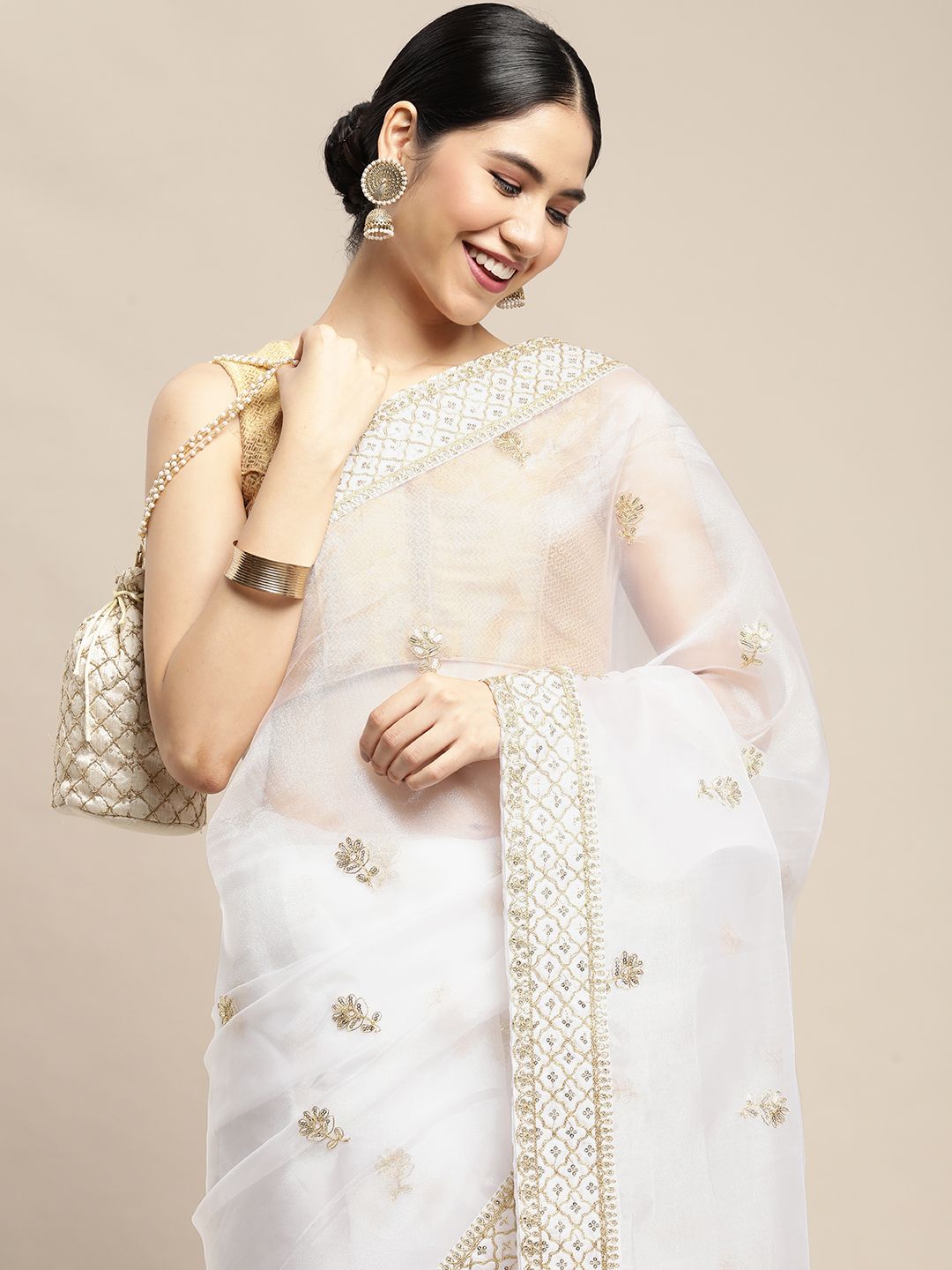 VASTRANAND White Floral Sequinned Organza Saree Price in India