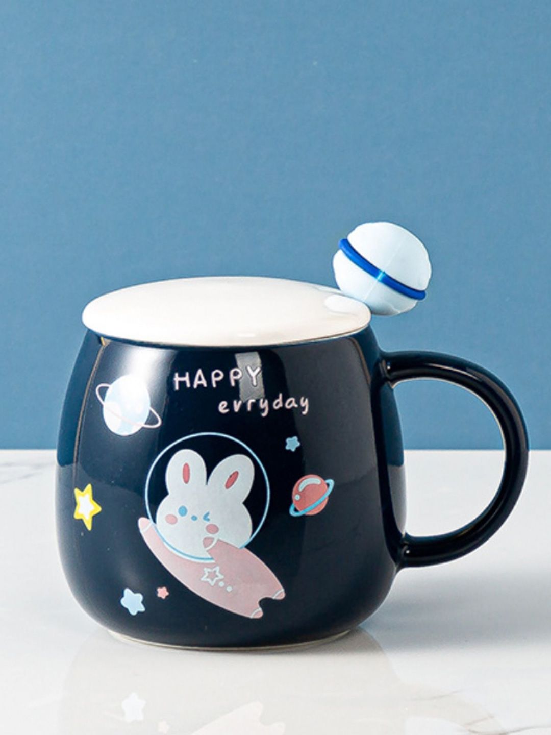 Nestasia Blue and White Flying Cat Printed Ceramic Cup With Lid And Spoon Price in India