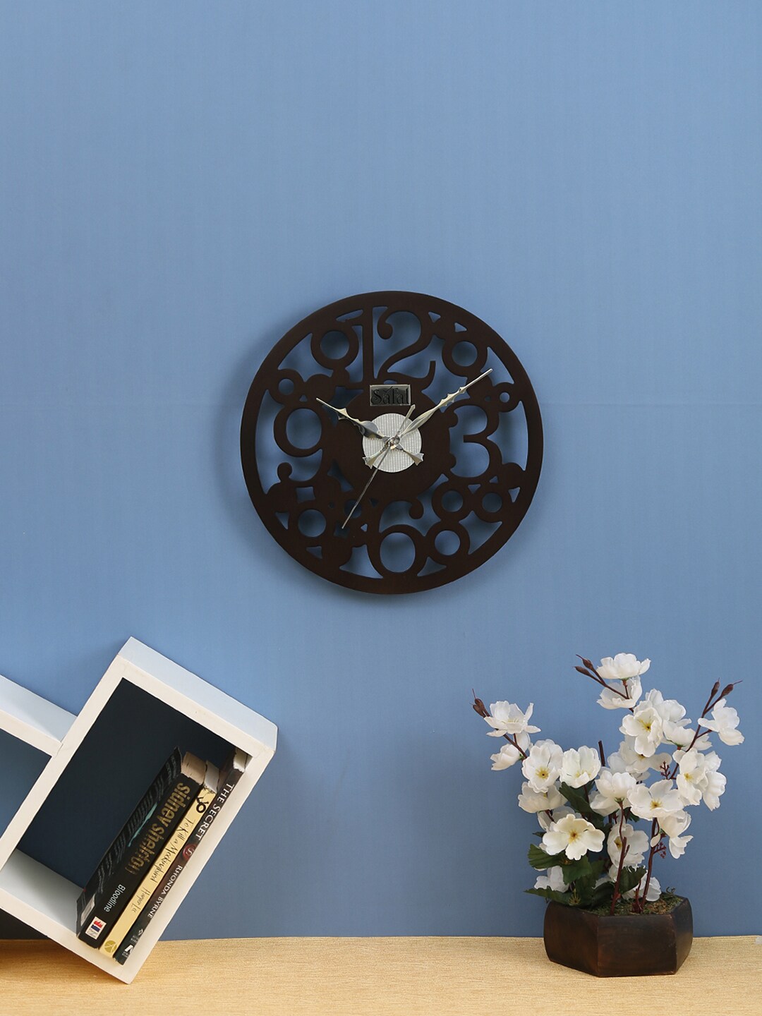 Safal Black Solid Dial Round Analogue Wall Clock Price in India
