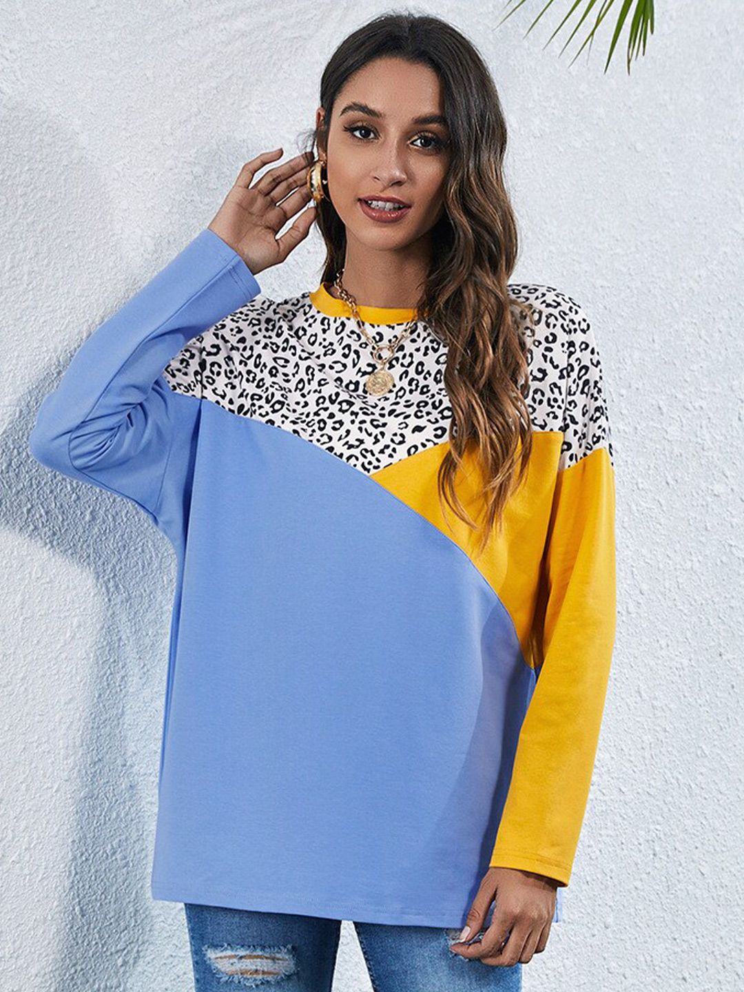 BoStreet Women Blue Colourblocked Long Sleeves Sweatshirt Price in India