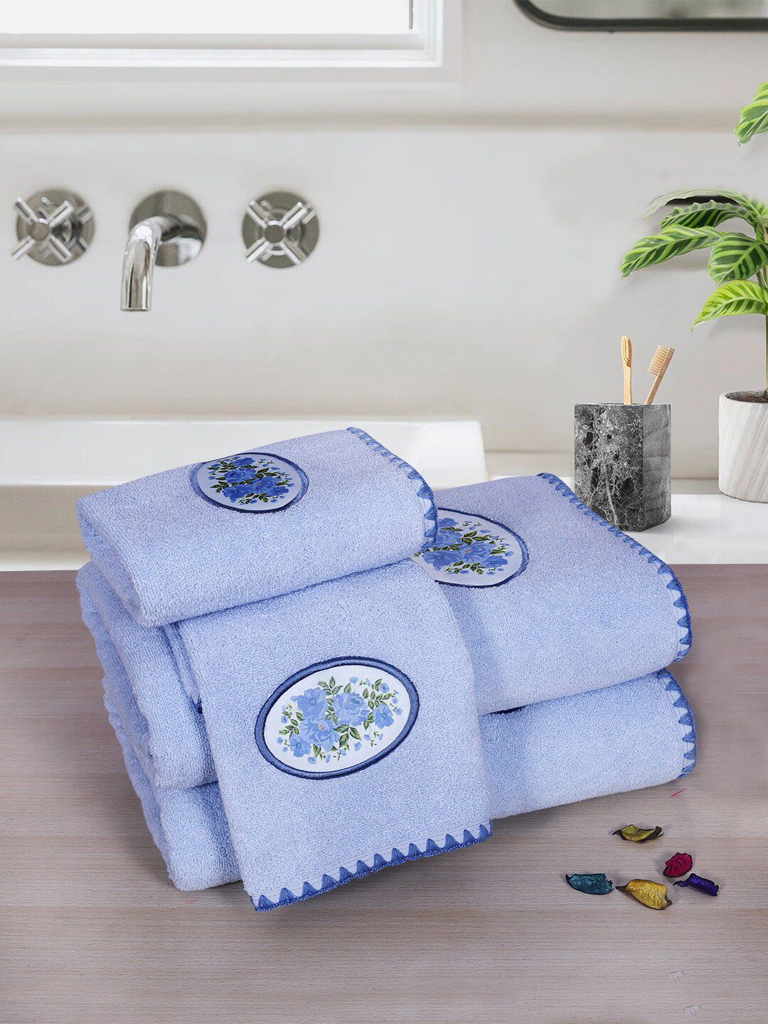 RANGOLI Set of 2 Bath Towels 2 Hand Towels Blue Solid Pure Cotton 500 GSM Towel Set Price in India