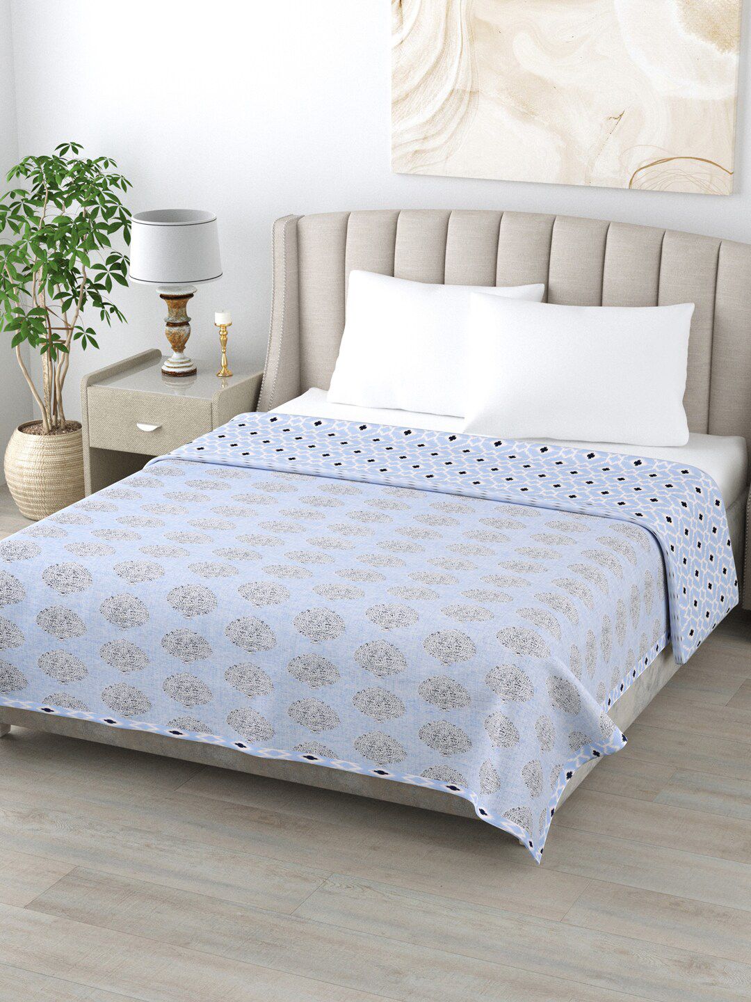 Home Fresh Blue & White Ethnic Motifs AC Room 350 GSM Cotton Double Bed Dohar Price in India