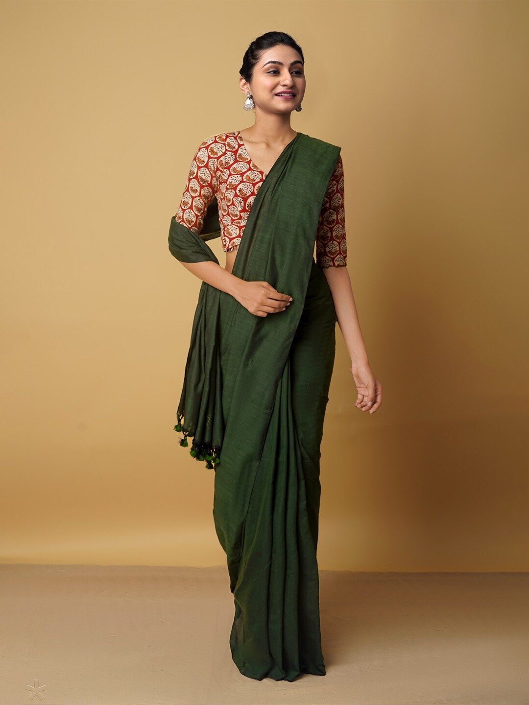 Unnati Silks Green Woven Design Zari Pure Linen Jamdani Saree Price in India