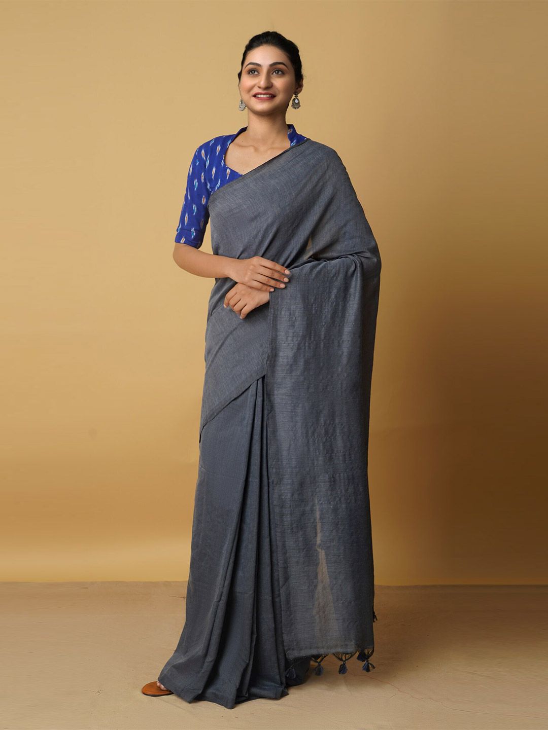 Unnati Silks Grey Pure Linen Jamdani Saree Price in India