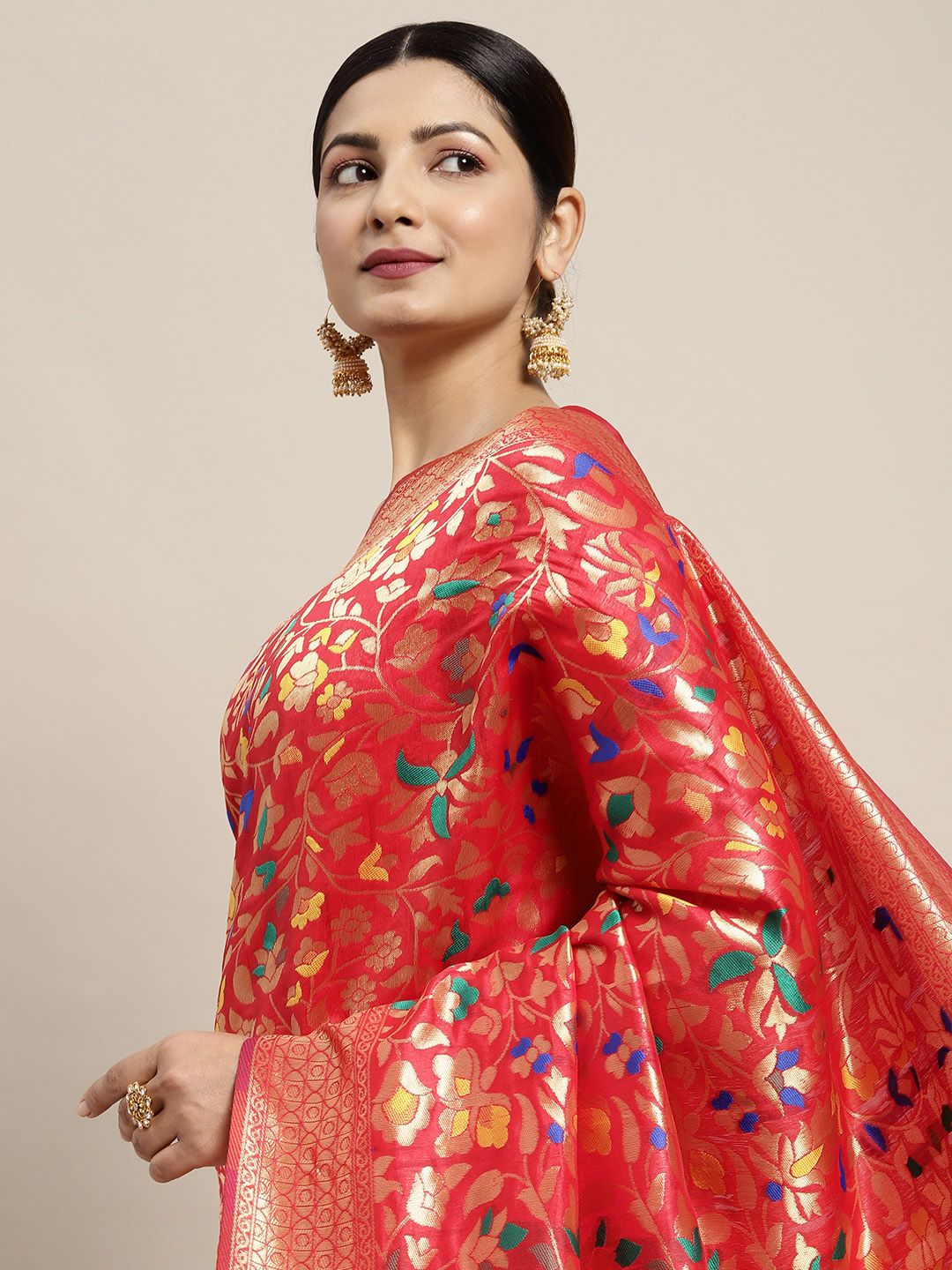Saree mall Red & Gold-Toned Floral Zari Silk Blend Banarasi Sarees Price in India