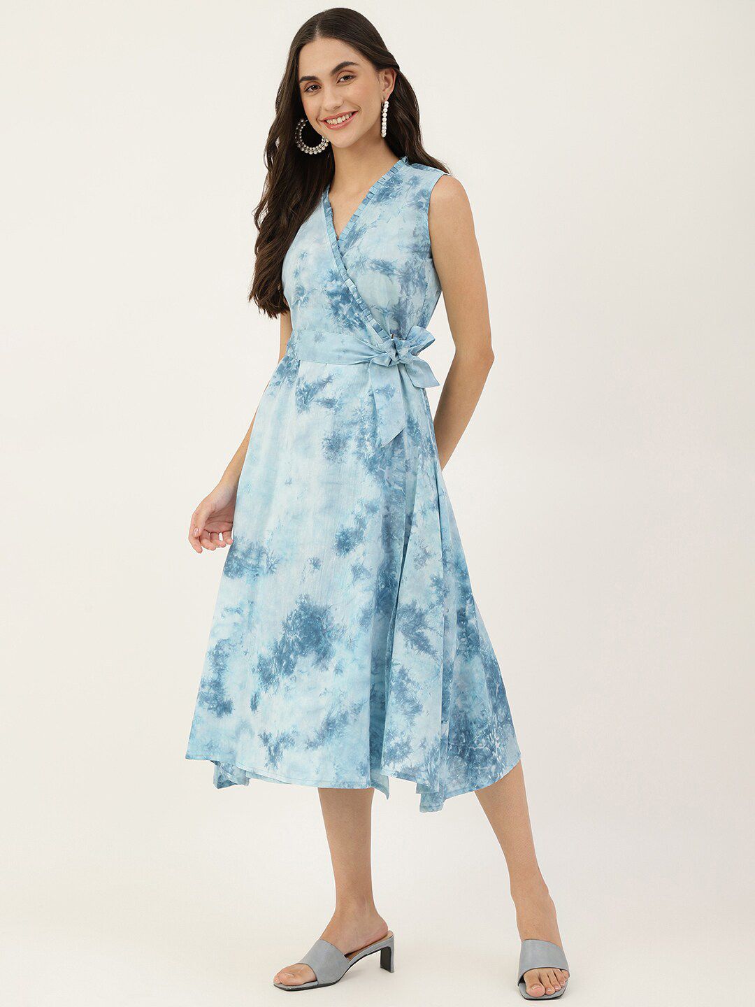 DECKEDUP Women Blue Tie and Dye Dyed Midi Dress Price in India