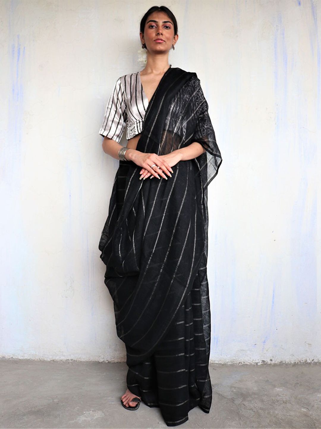 Chidiyaa Black & Grey Striped Pure Linen Saree Price in India