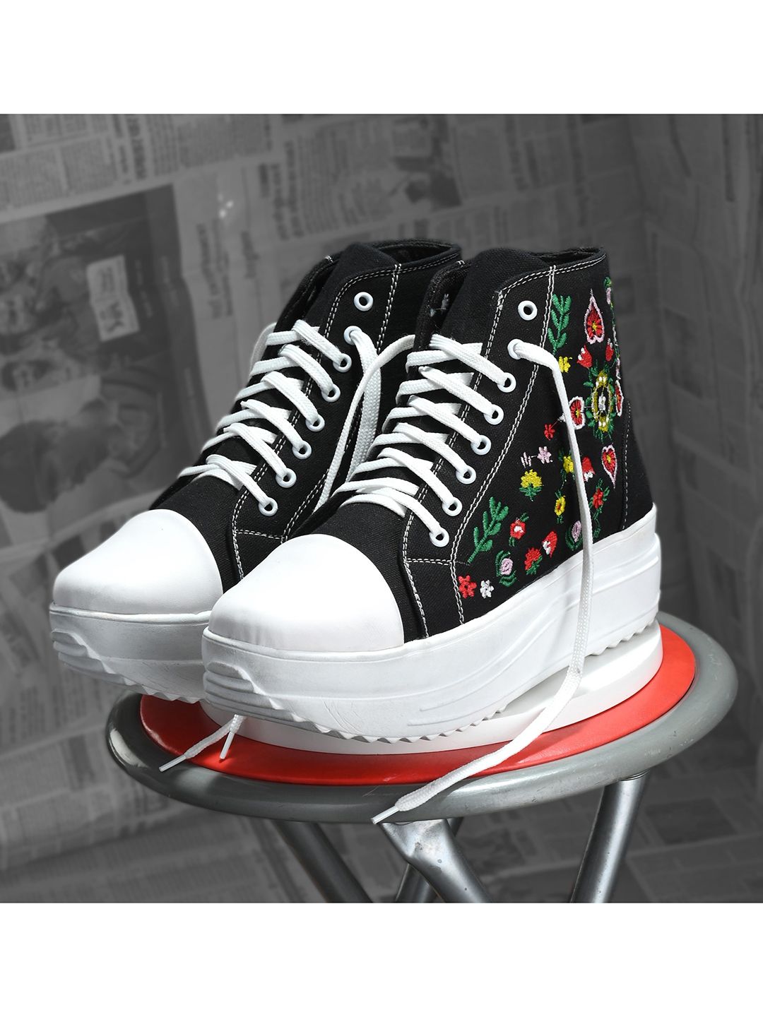 AfroJack Women Black Printed Sneakers Price in India