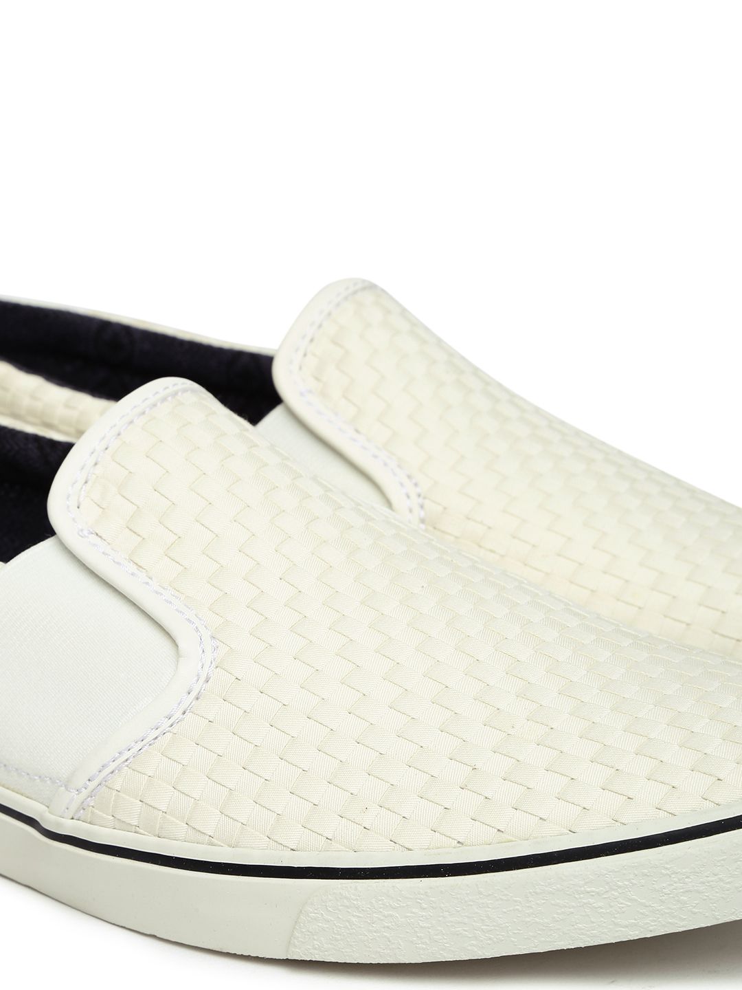 Buy Clarks Men White Slip-On Gosling Step Sneakers - Casual  display picture 1