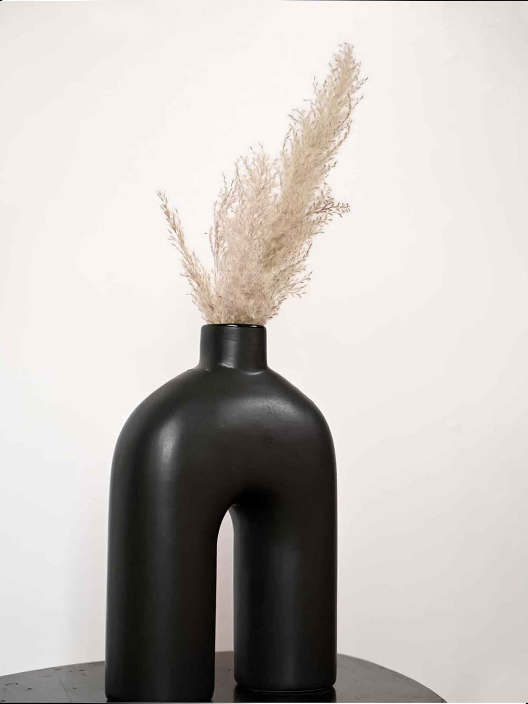 PUREZENTO Black Solid U-Shaped Vases Price in India