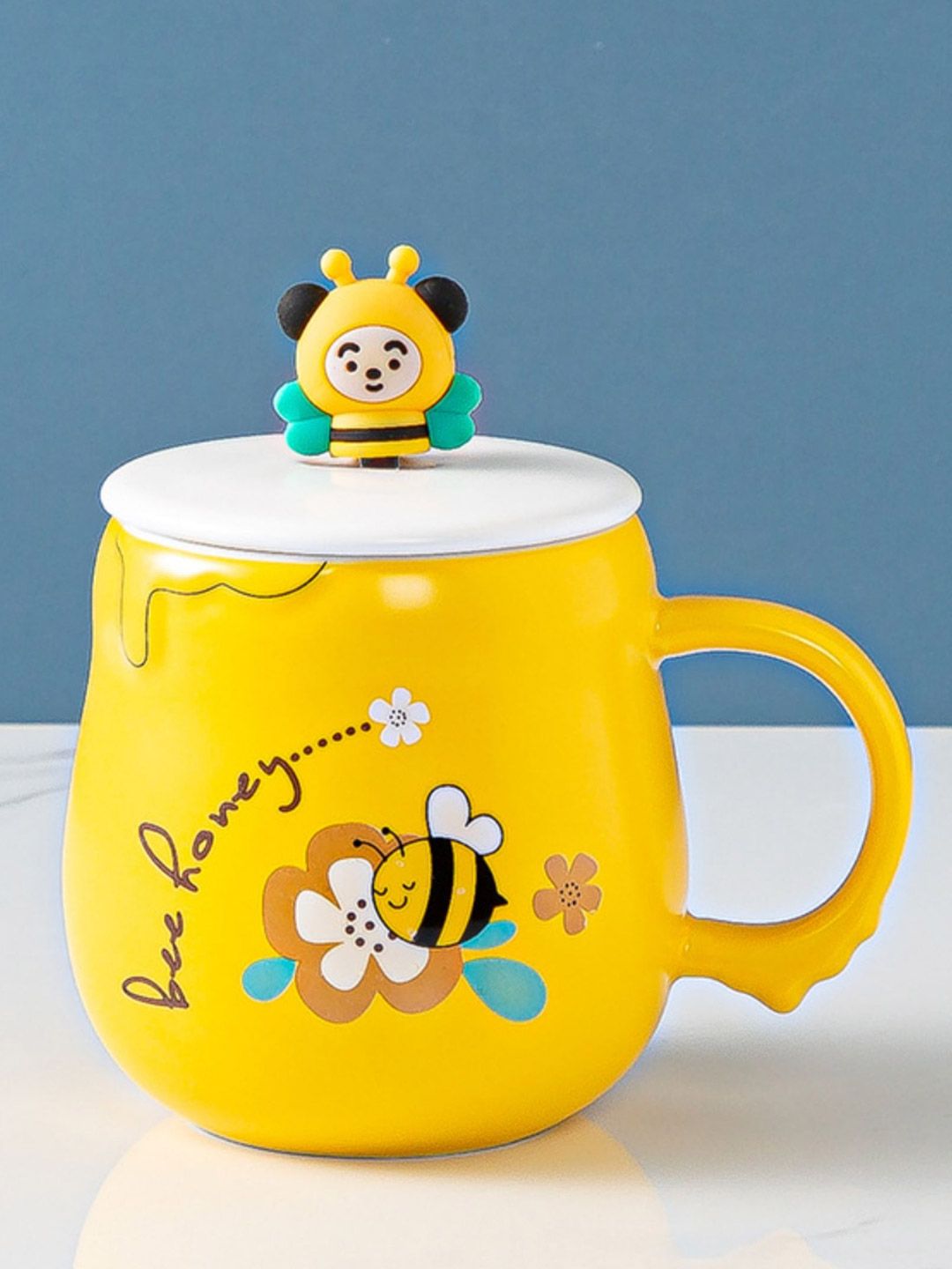 Nestasia Yellow & Blue Little Bee Printed Ceramic Glossy Mug With Lid & Spoon Price in India