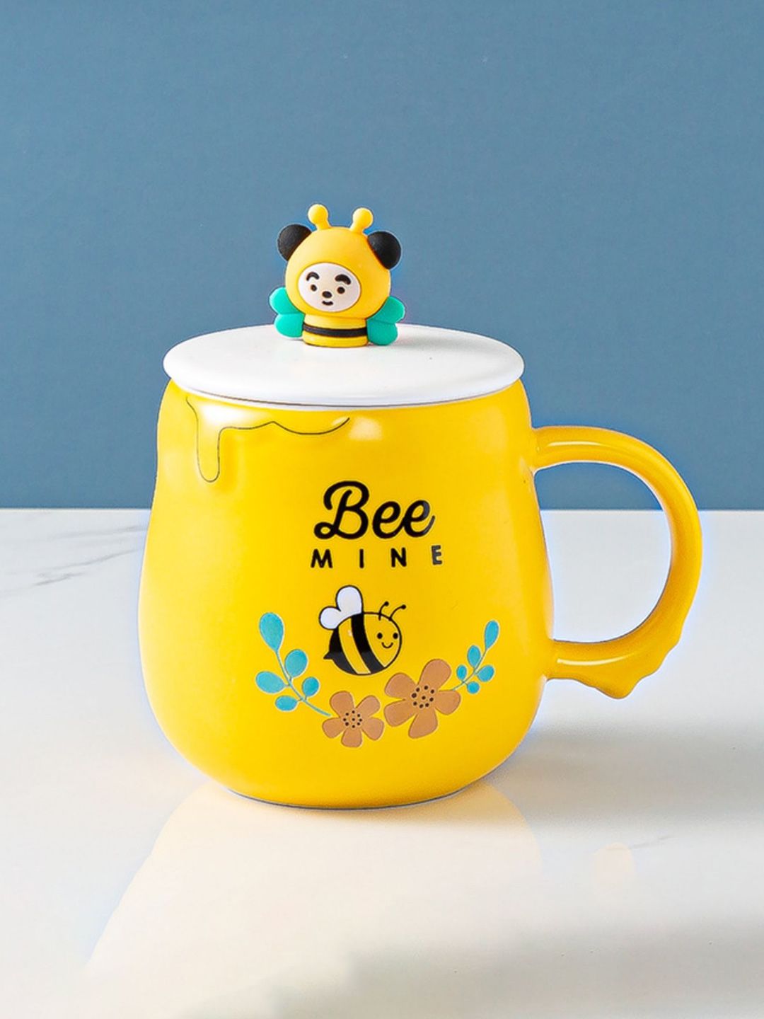 Nestasia Yellow and White Little Flower Bee Ceramic Mug With Lid & Spoon Price in India