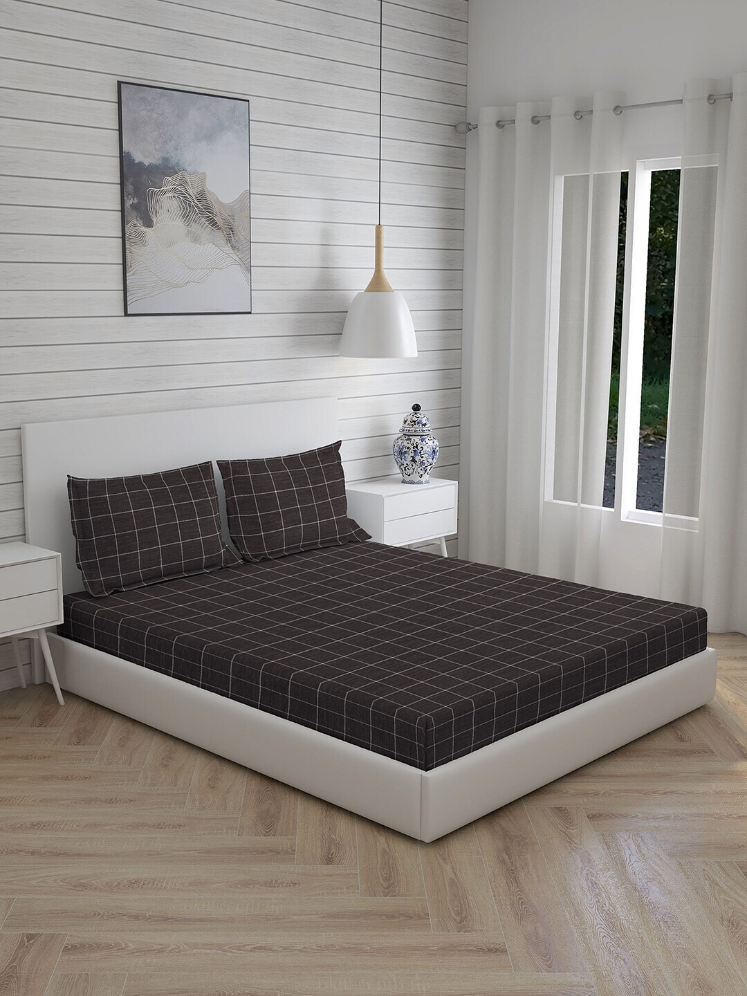 Boutique Living India Grey & White 144 TC Cotton King Bedsheet with 2 Pillow Covers Price in India