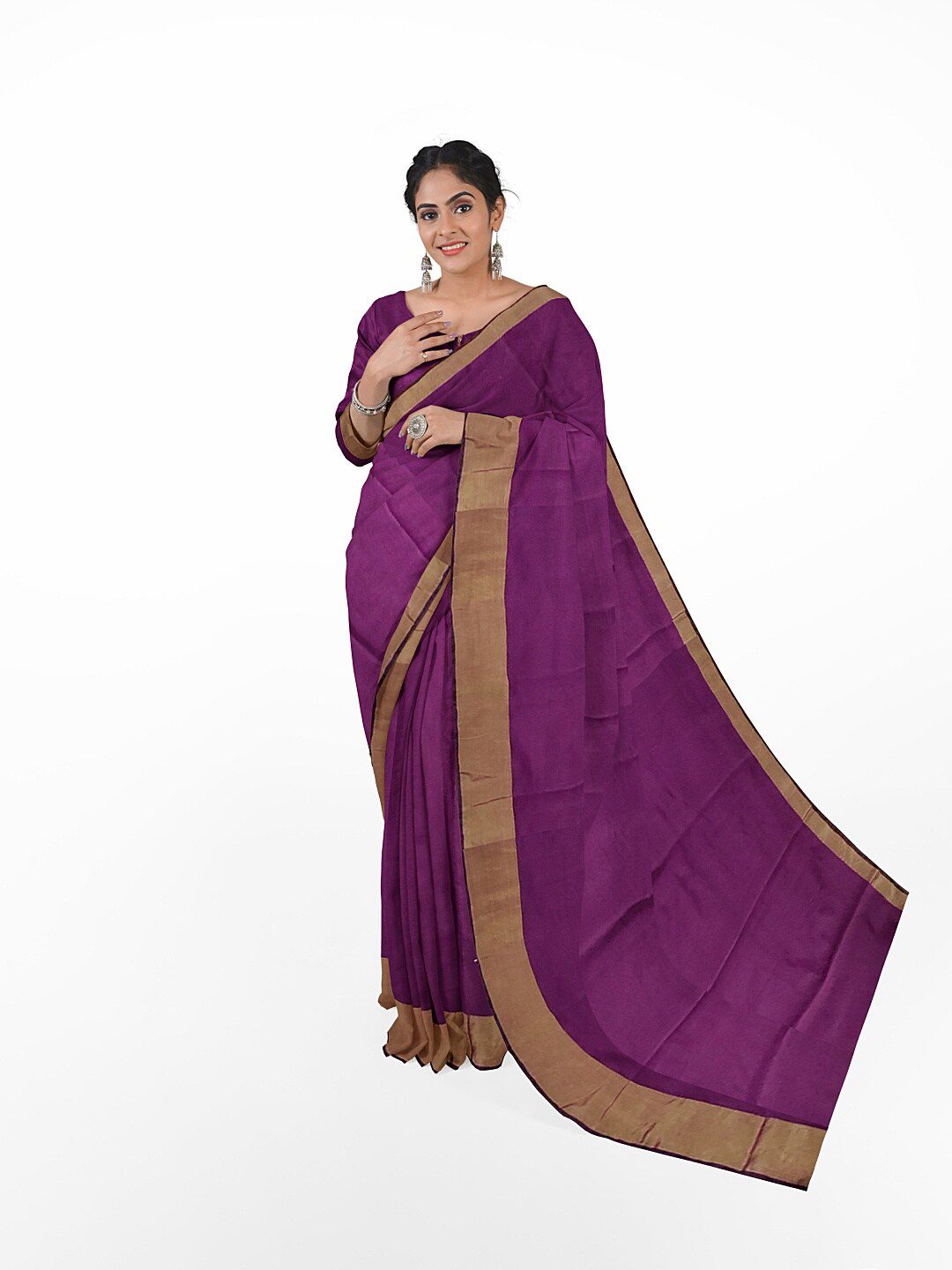 KALINI Burgundy & Gold-Toned Silk Cotton  Sungudi Saree With Un-Stitched Blouse Price in India