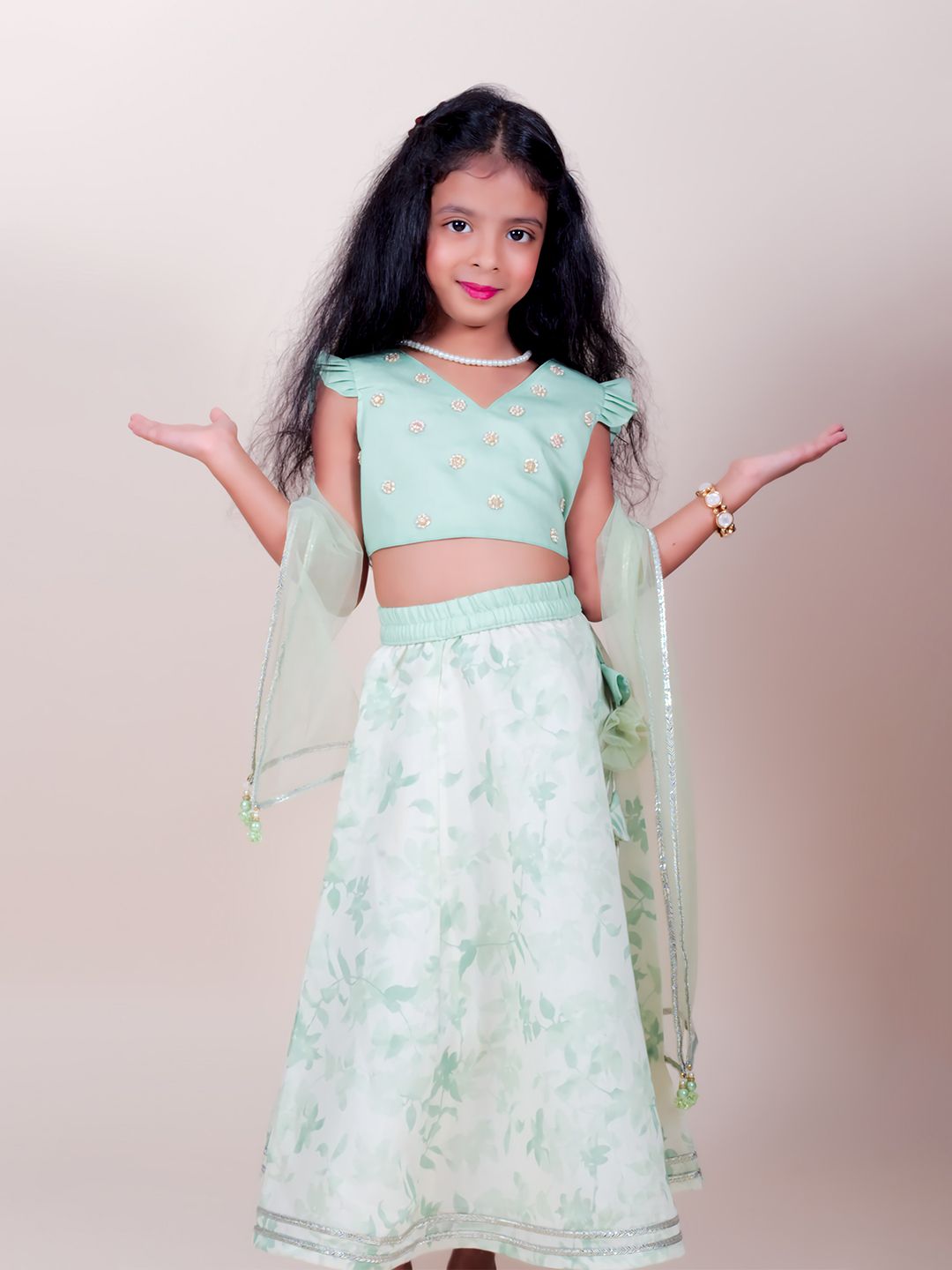 Little Carrot Girls Green & White Embellished Patchwork Ready to Wear Lehenga & Blouse With Dupatta Price in India