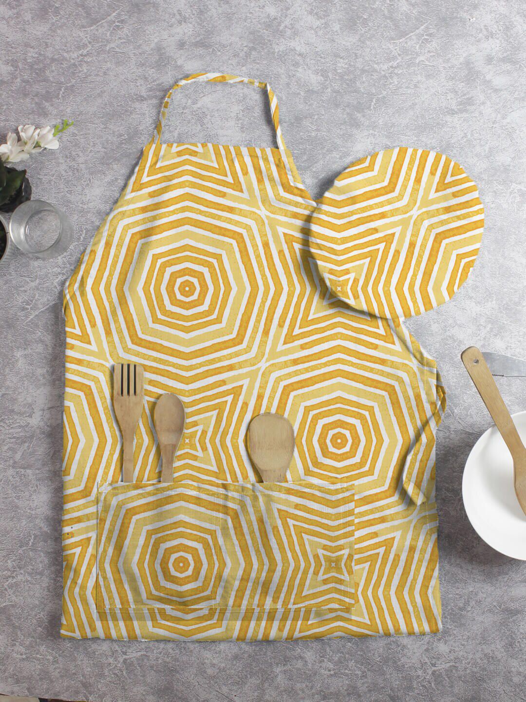 HOUZZCODE Set of 2 Yellow Printed Apron & Cap Price in India