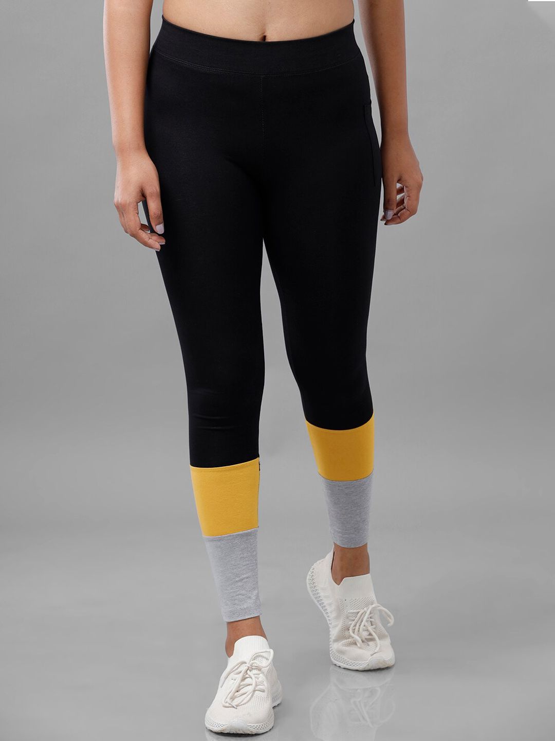 De Moza Women Black & Yellow Colorblocked Activewear Tights Price in India