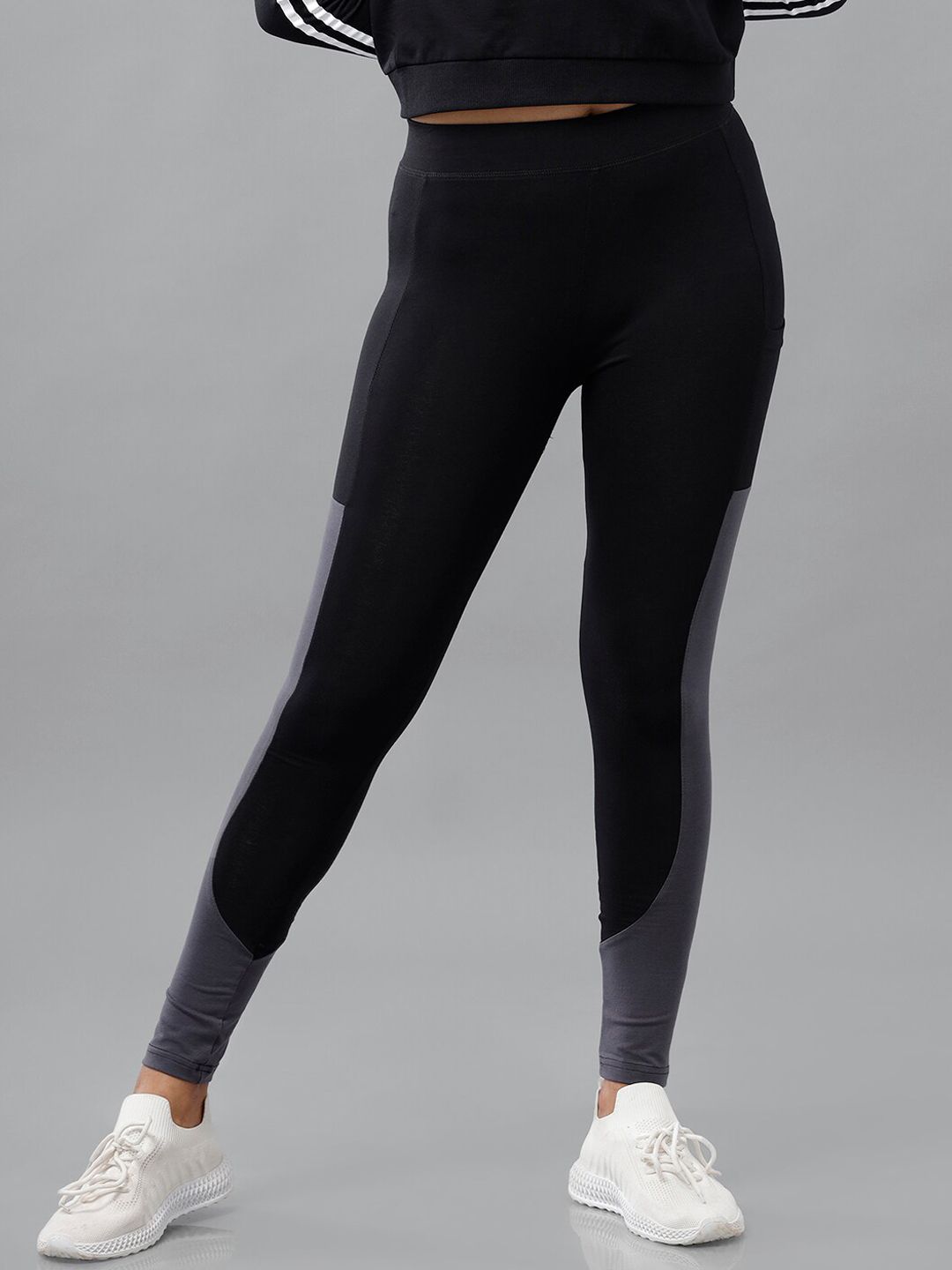 De Moza Women Black & Grey Colourblocked Activewear Tights Price in India