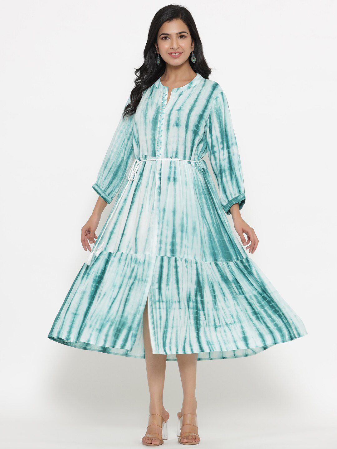 Do Dhaage Green Tie and Dye A-Line Midi Dress Price in India