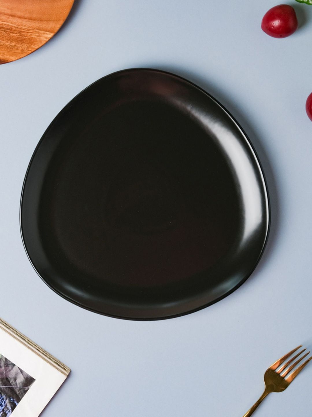 Nestasia Black Matte Triangle Shaped Ceramic Plate Price in India