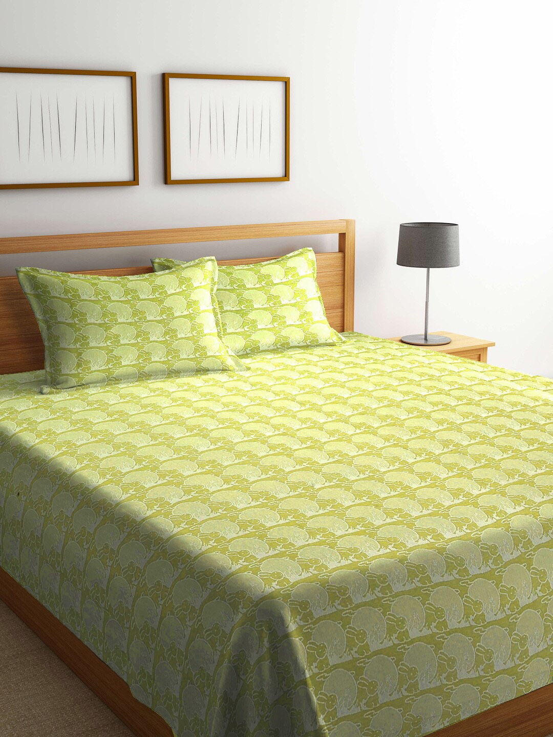 KLOTTHE Yellow Printed Pure Cotton King Bed Cover With Pillow Covers-TC-250-349 Price in India