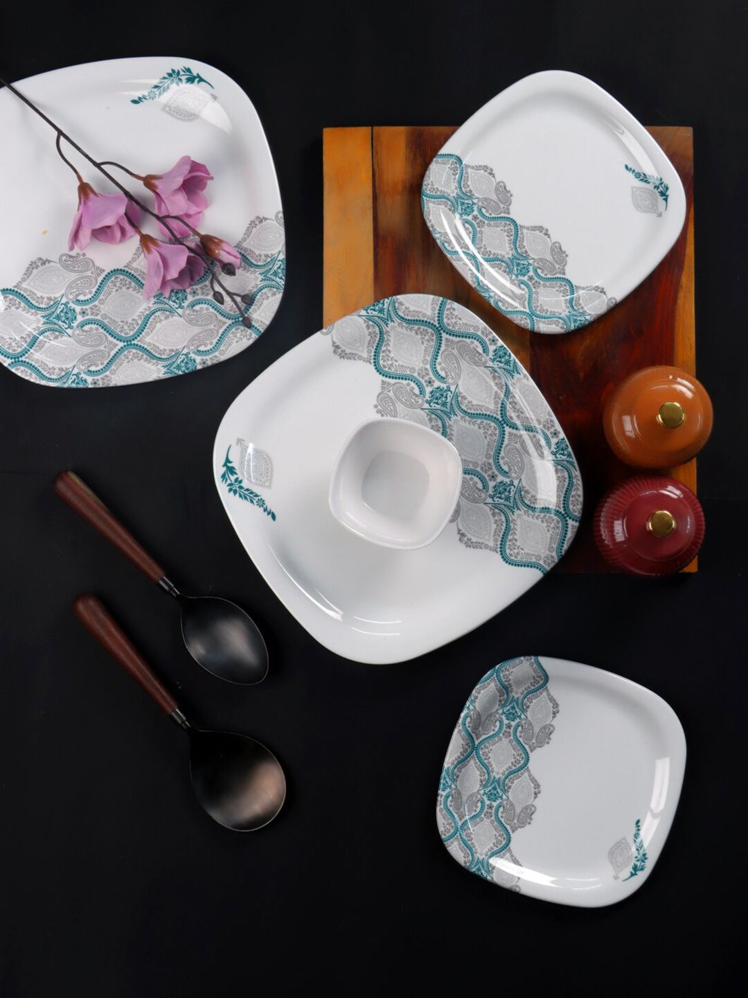 CDI White & Blue Pieces Printed Melamine Glossy Dinner Set Price in India