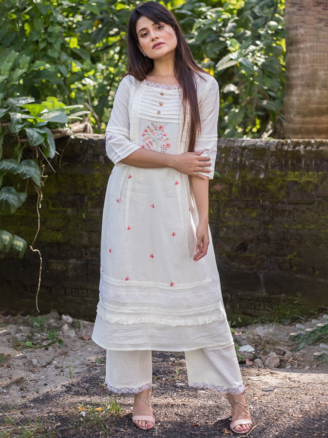 AUTUMN LANE Women White Floral Embroidered Lace Pure Cotton Kurta with Trousers Price in India