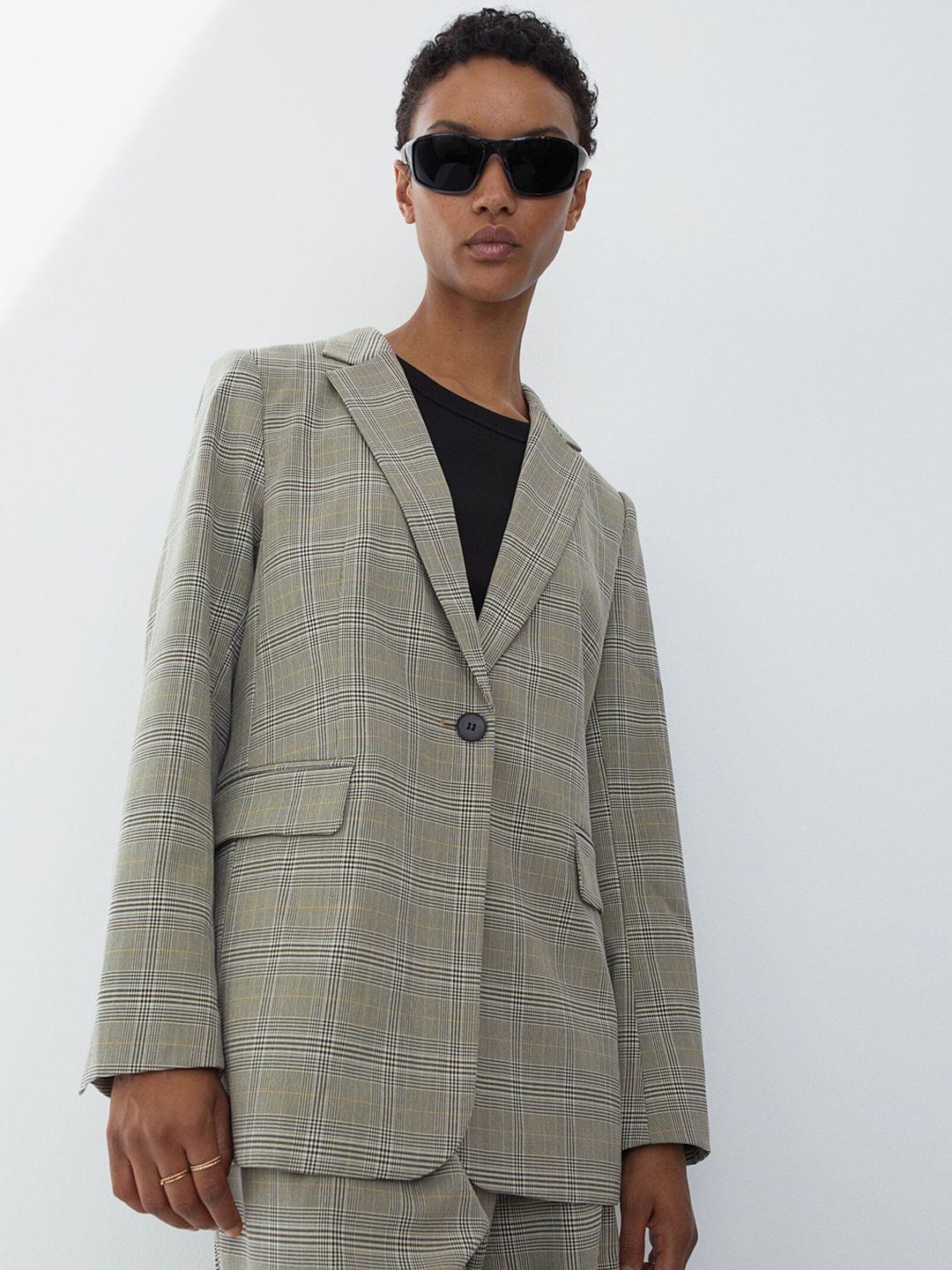 H&M Women Beige Checked Single-Breasted Blazer Price in India